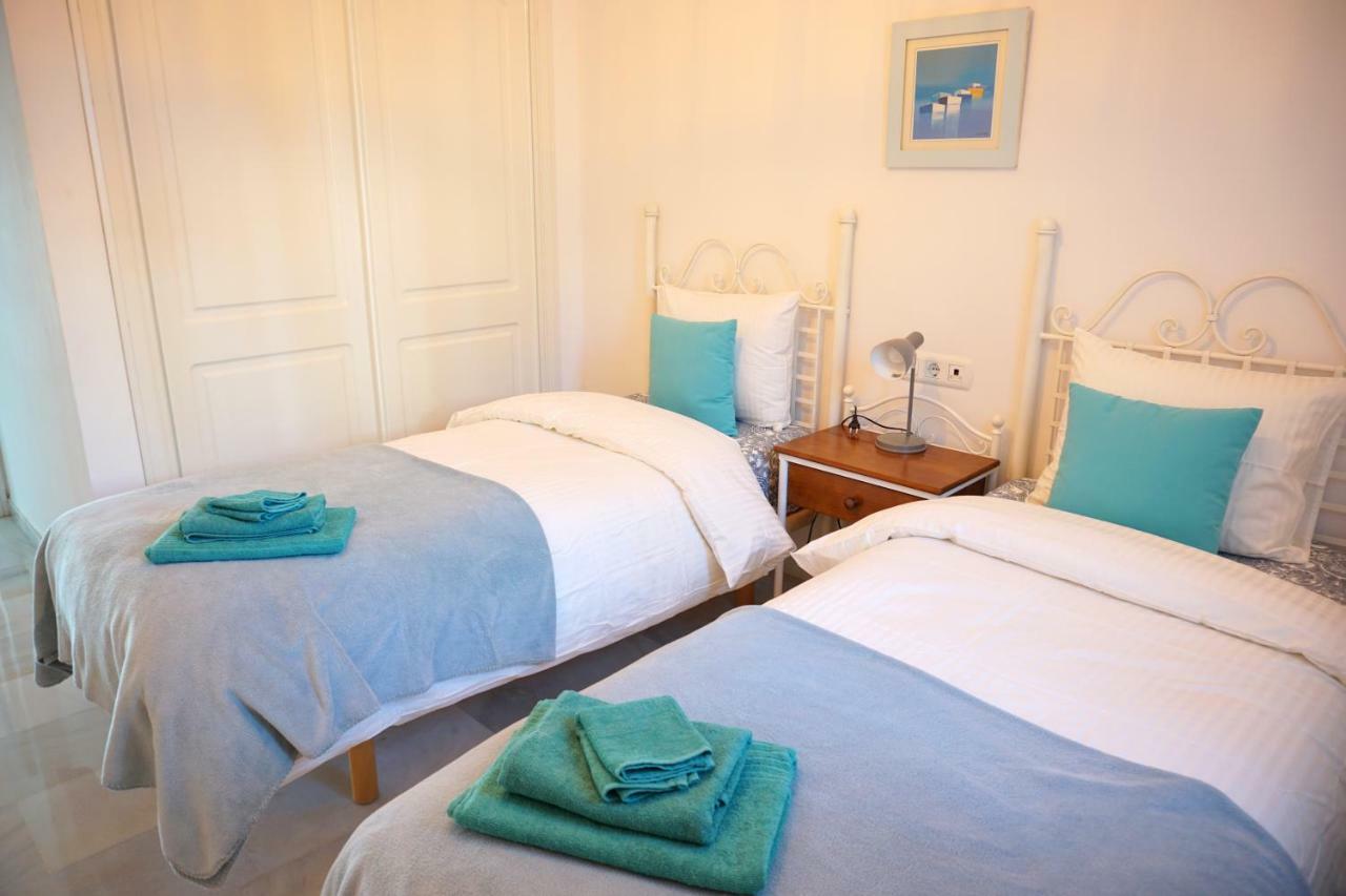 Frontline Beach Ground Floor With Privet Garden, Mi Capricho 16 Mijas Exterior foto